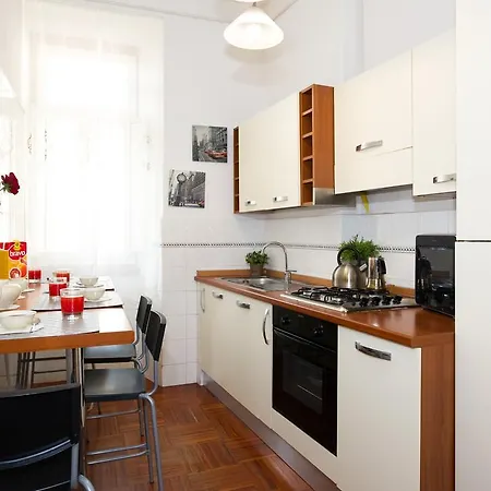 Holiday House Fornaci * Rome